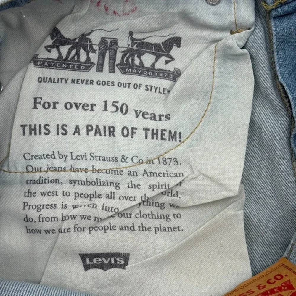 Levi's 505‎ Straight Leg Jeans Mens 30x32 Light Denim NWT Reclaimed Sustainable